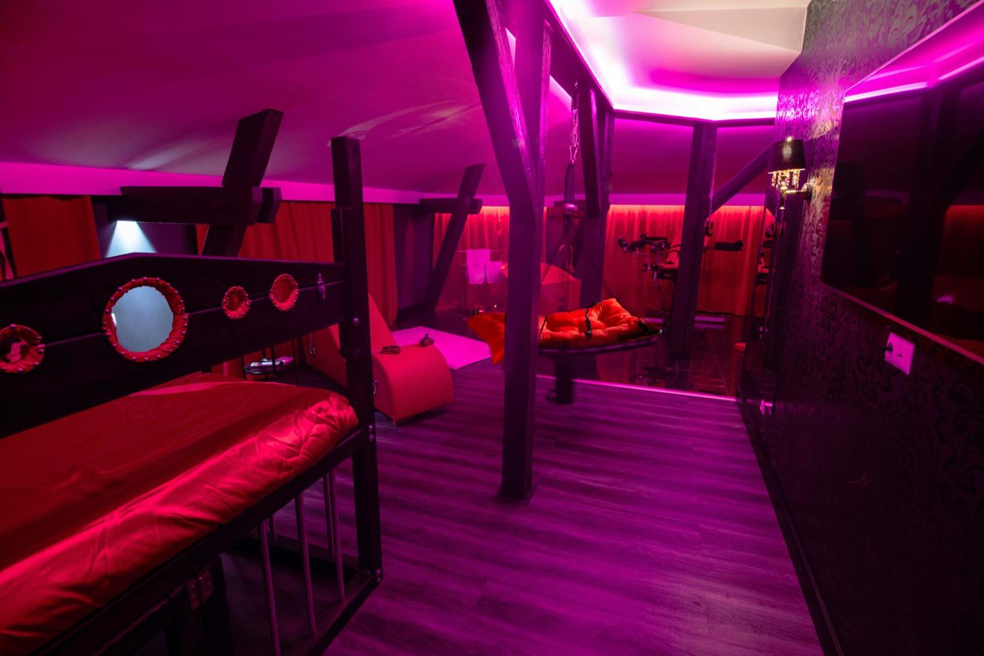 Red Palace Apartament Bdsm Bydgoszcz Esterno foto