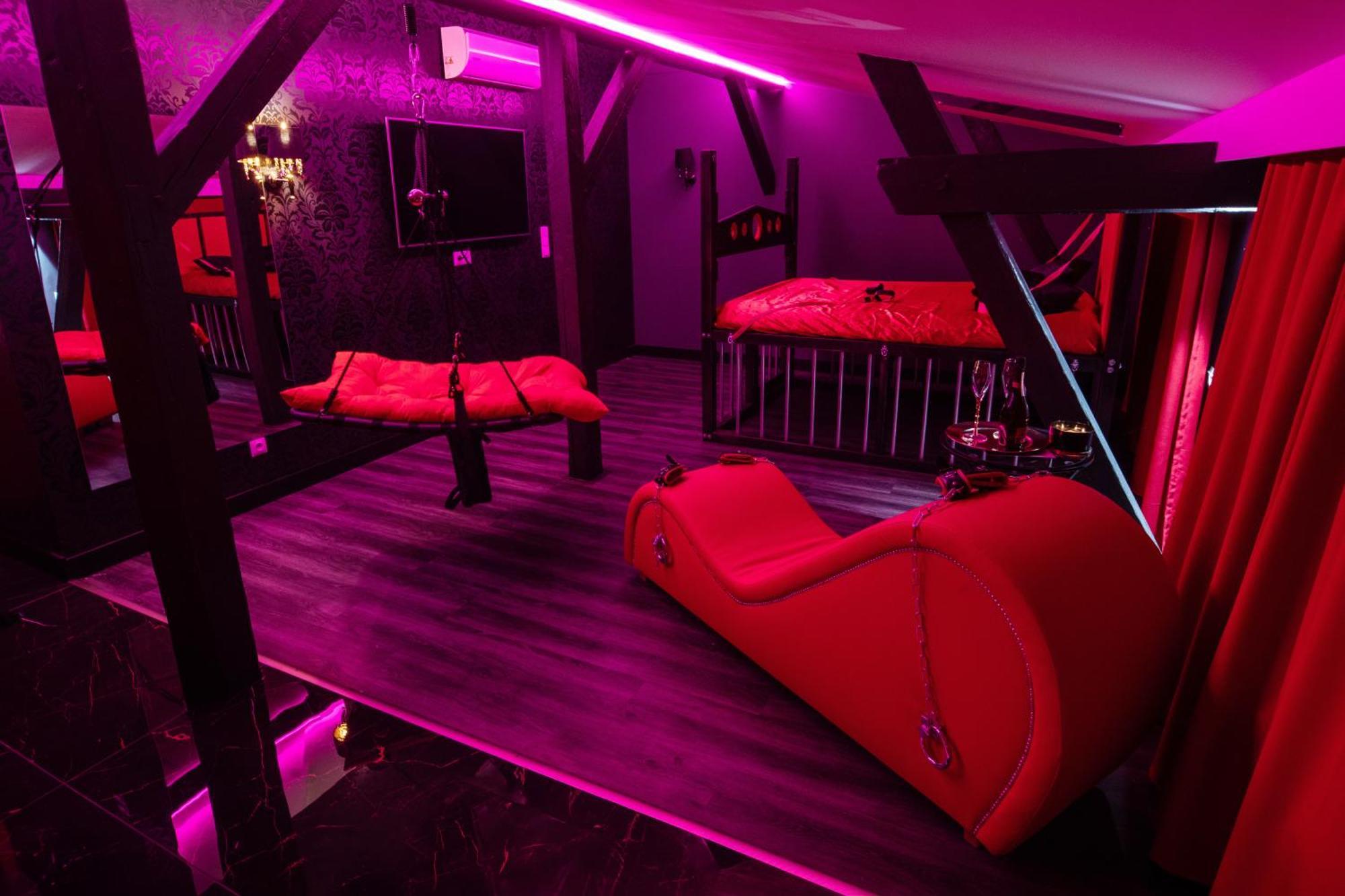 Red Palace Apartament Bdsm Bydgoszcz Esterno foto