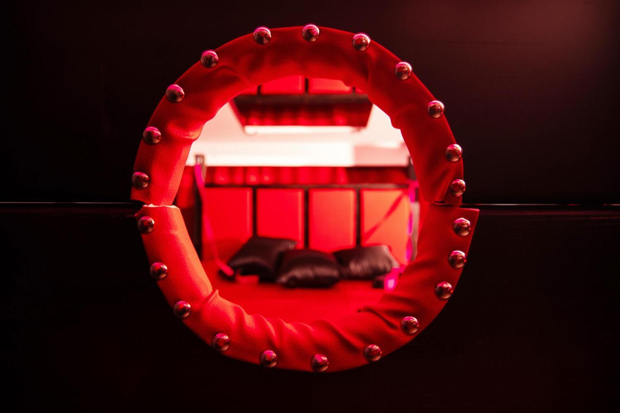 Red Palace Apartament Bdsm Bydgoszcz Esterno foto