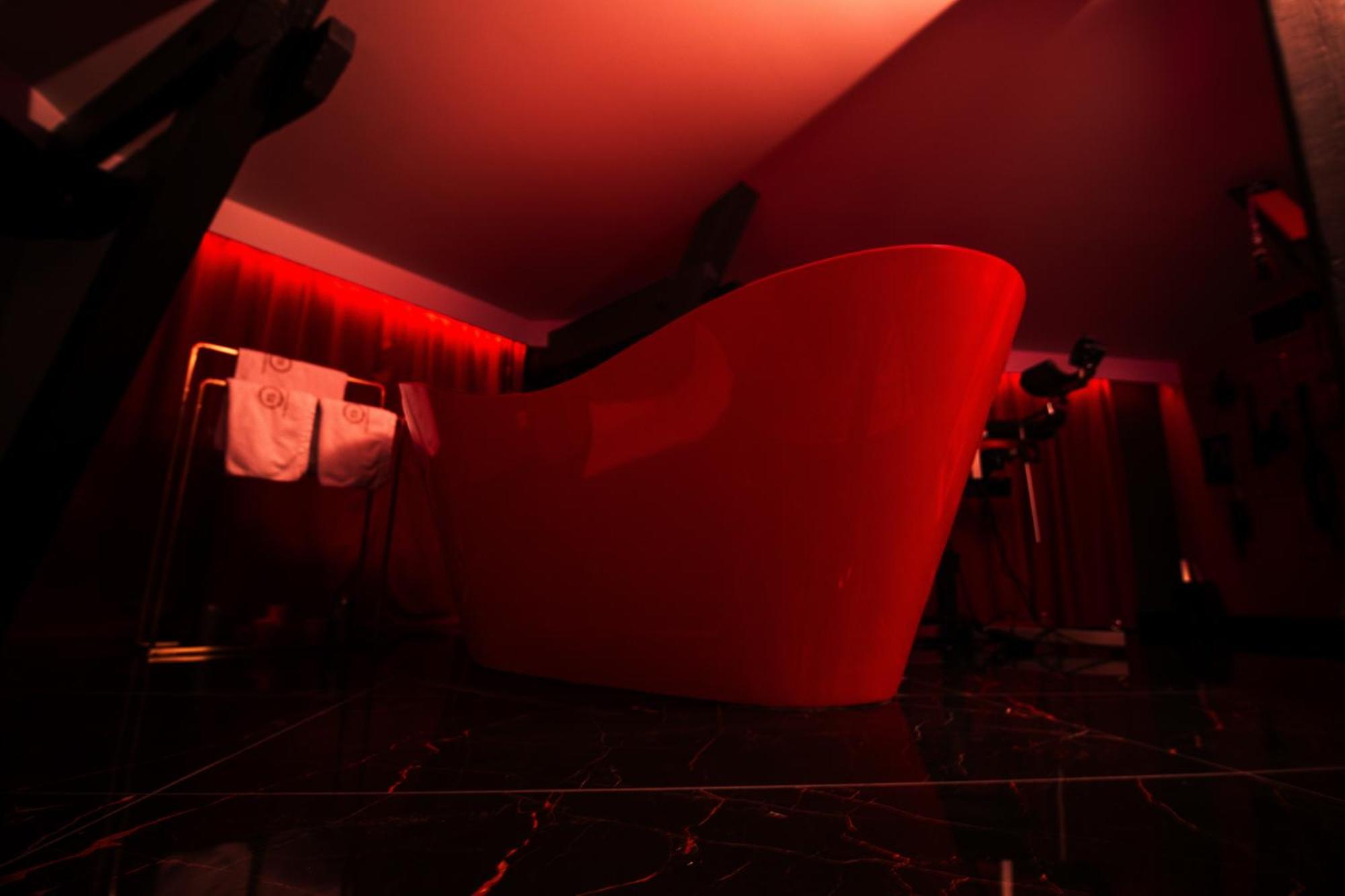 Red Palace Apartament Bdsm Bydgoszcz Esterno foto