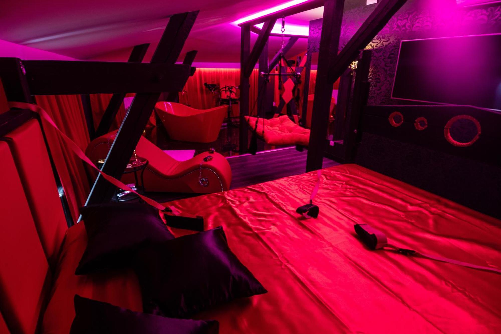 Red Palace Apartament Bdsm Bydgoszcz Esterno foto